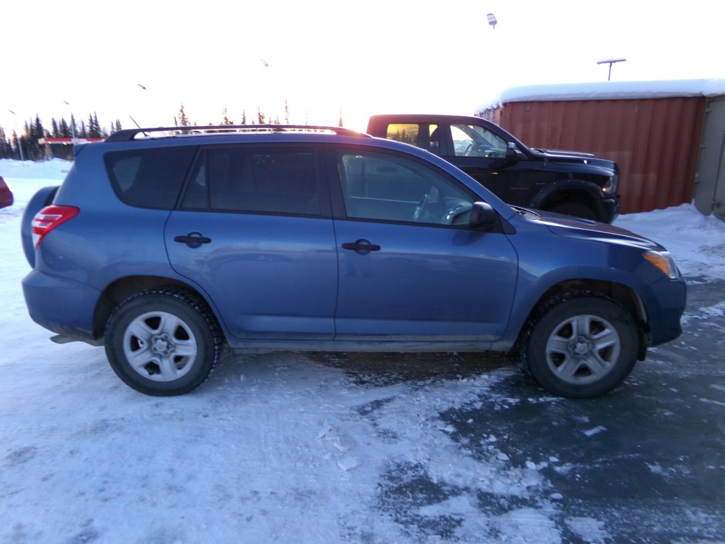 2011 Toyota RAV4 (2T3BF4DV3BW) , located at 2630 Philips Field Rd., Fairbanks, AK, 99709, (907) 458-0593, 64.848068, -147.780609 - Photo#2